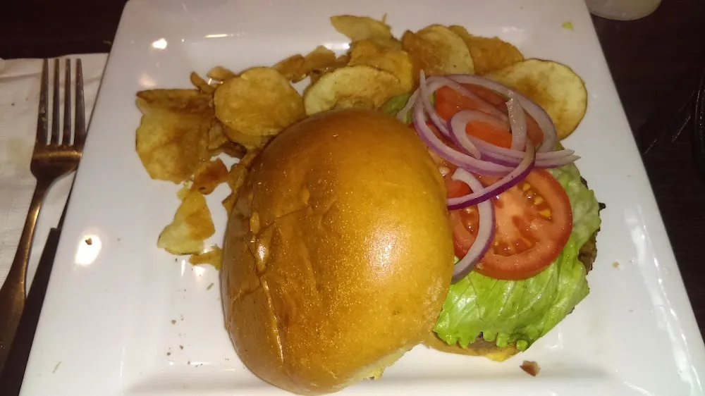 Burger with Homemade Chips